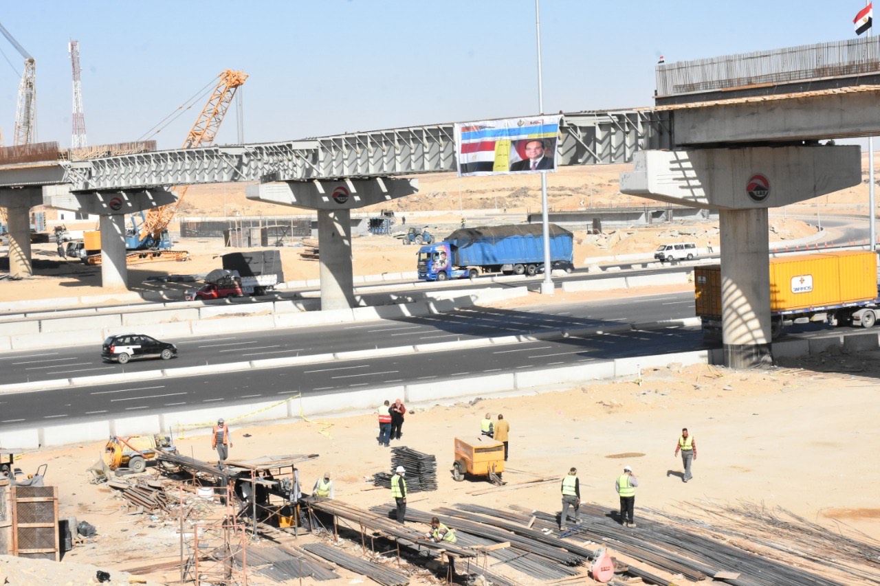 "النصر للأعمال المدنية" تنفذ الجسر الترابي للقطار الكهربائي بالعاصمة الإدارية